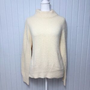 Who What Wear Cream Turtleneck Fuzzy Soft Sweater Size L